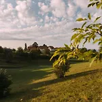 Hisa Na Ravnah 3* Pišece