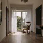 Hisa Na Ravnah 3* Pišece