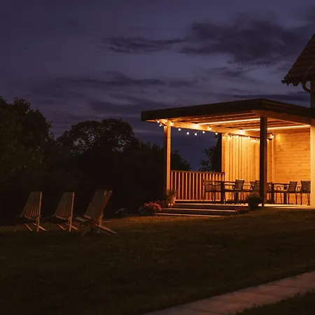 Hisa Na Ravnah Penzion