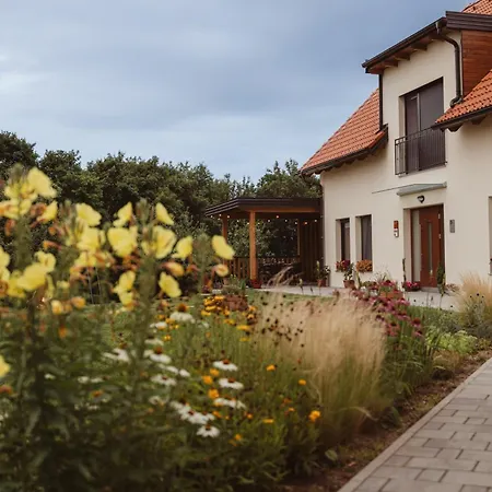 Penzion Hisa Na Ravnah 3*