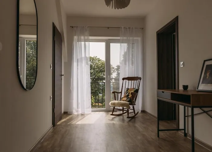 Hisa Na Ravnah 3* Pišece