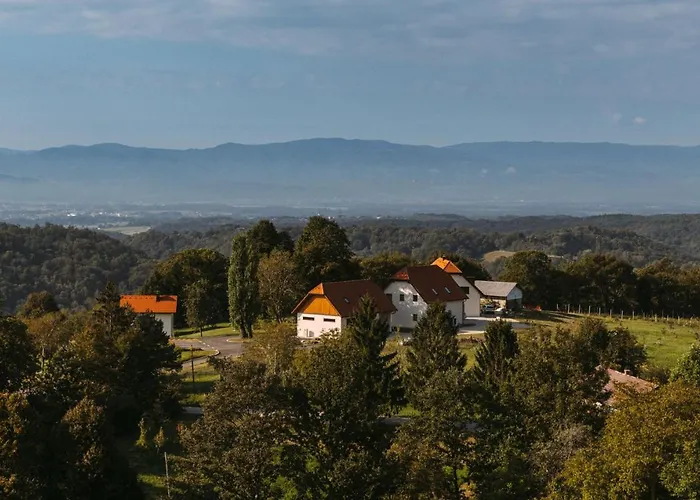 בית הארחה Hisa Na Ravnah 3*