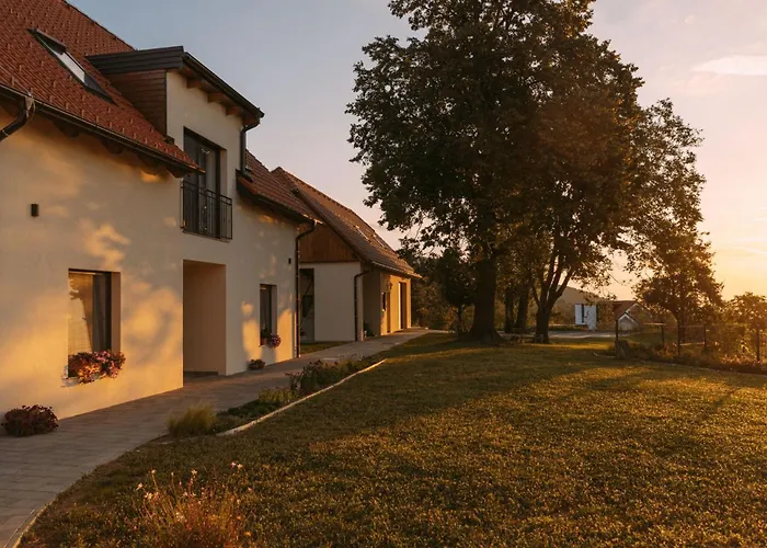 Hisa Na Ravnah Gasthuis Pišece